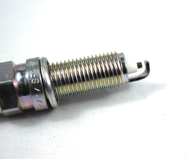 CD1578 Hyundai Spark Plug LZKR6B-10E