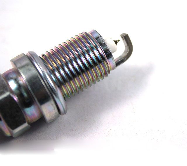 CD1748 Buick Spark Plug ZFR6BP-G